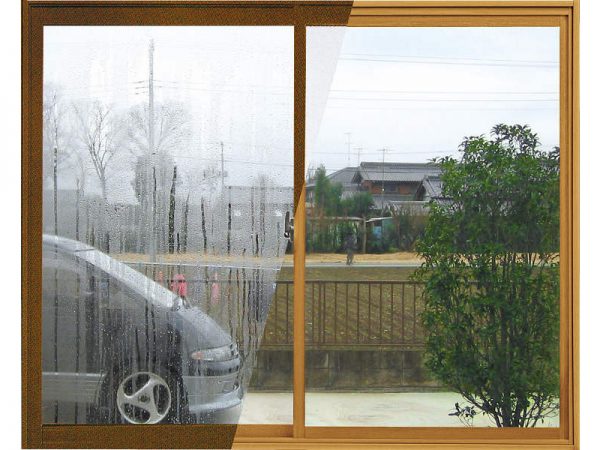 既存の窓に内窓を取付けて二重窓にすることで、窓の断熱性を高め、結露の発生を抑えることができる。[「マドリモ 内窓 プラマードU」 結露イメージ（左）Before（右）After]　ＹＫＫ ＡＰ