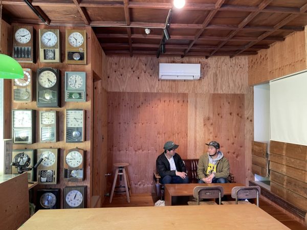 リノベーション後の元時計店の外観。予算の兼ね合いで外観・外壁は手をつけず、今後徐々に変更する予定