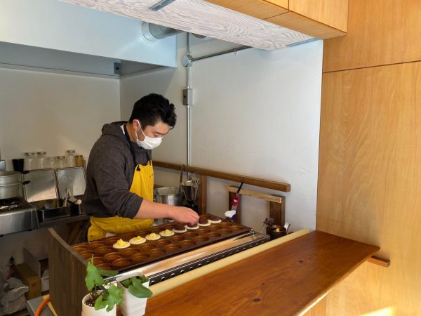 リノベーション後の元時計店の外観。予算の兼ね合いで外観・外壁は手をつけず、今後徐々に変更する予定