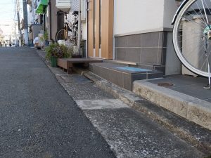 玄関ドアには浸水に抗する機能は付加されていない