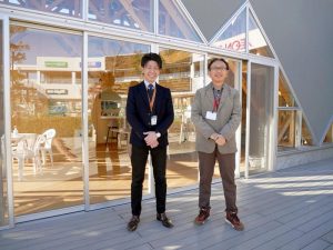 写真左：長久手市役所くらし文化部たつせがある課の中川暁敬さん、右：「リニモテラス」の館長、柿本計福さん