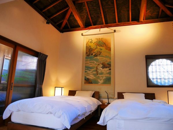 了以の浴室。応挙や梅岩など、すべての客室の浴室は新しくなっている