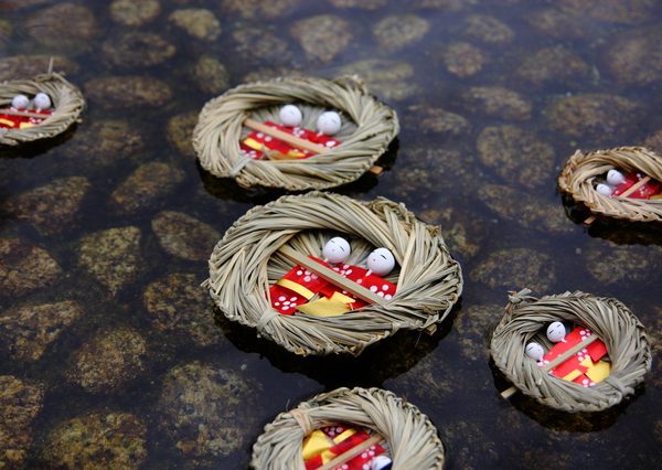 和歌山県淡島神社の雛流し