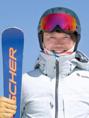 プロスキーヤーとしてスキーの楽しさを発信する吉田社長