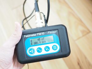 どこでも帯電デトックスセット　電磁波・電場対策　アース付きコンセント 住宅の電磁波対策はどうしたらいい？ 寝室、デスク、キッチンの