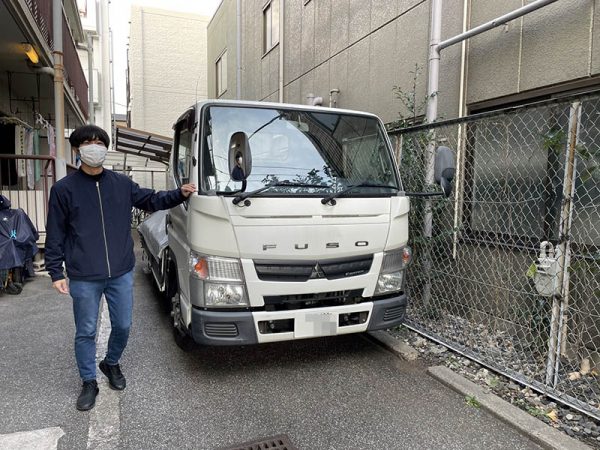 代表の豊田訓平さん。現在はひとりで全業務をこなす（写真／介川亜紀）