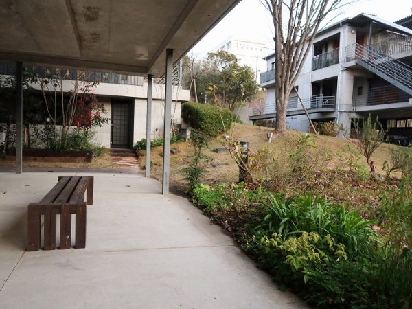 見せていただいたお宅にはジェットバスがあり、自由さは設備にも表れている。つなね以外のコーポラティブハウスを見学した際は、薪ストーブがある部屋もあり、一般的な集合住宅では設置できないような設備を設置できるのが、コーポラティブ形式の特徴ともいえる