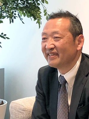 <b>嘉村 徹：</b>三井不動産レジデンシャル株式会社　代表取締役社長。1964年生まれ。1988年三井不動産入社。三井不動産レジデンシャル開発事業本部都市開発事業企画部長などを経て、2021年4月に代表取締役社長就任、現在に至る。


