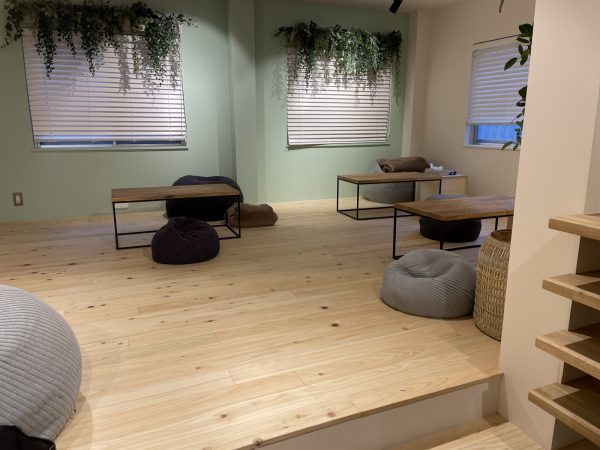 時間貸しのチャレンジキッチン。数名で立っても十分な広さがある（写真：AND People）