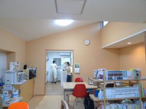 南側から見た2階LDK。奥にあるスペースはダイニングキッチン