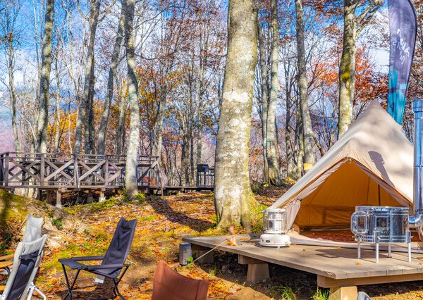 タンクの底に溜まった水分や不純物は、ストーブの芯にダメージを与える原因に。灯油はワンシーズンで使い切るのがベスト