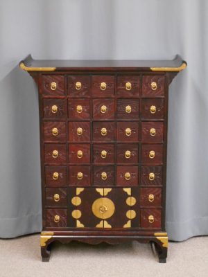 リユース品が並ぶ「リユース工房」内（写真提供：豊田市）