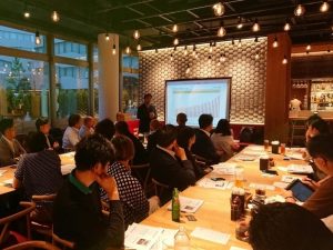 開発規制や調和のとれた観光を実現するために開かれている有識者会議（Ⓒ俱知安観光協会）