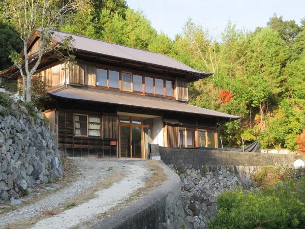 左が大家さん、右が荒井さん。とても楽しそうに仕事、そしてこれからの話をしてくださった