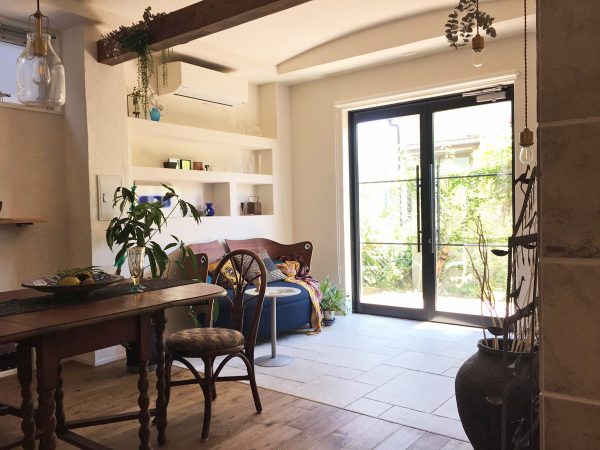 リフォーム後のプラン図<BR>
社員同士のコミュニケーションの場として、また息抜きやお客様を迎える場として、オフィスの1室をキッチン付きカフェコーナーにリフォーム。複数で使うキッチンならではの工夫がされている（第8回トクラス選手権 エリア賞/設計・施工：リフォーム工房 造研）
