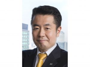 <b>峰尾茂克さん</b>：ファイナンシャルプランナー（CFP）・宅地建物取引士。株式会社 THE FP コンサルティング 代表取締役、一般社団法人理想の住まいと資金計画支援機構 代表理事<br>
テレビ・ラジオ出演の他、新聞・雑誌の取材協力、不動産関連の書籍を出版。住まいと暮らしに関する講演や相談を全国各地で多数行う。過去15年間のセミナー実績は1,000回以上、受講者数は3万人以上にのぼる