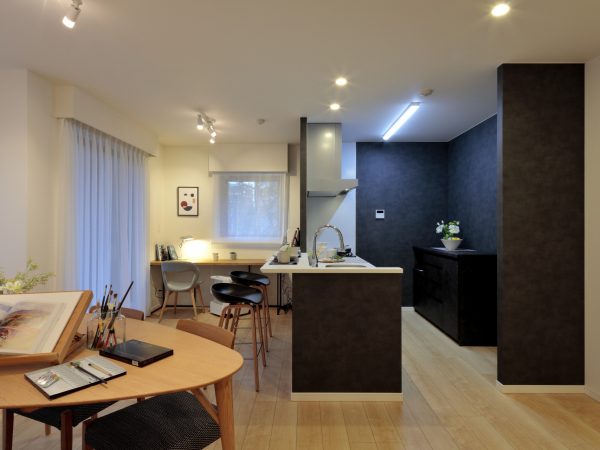 「MOCXION INAGI」のエントランスホール（画像提供：三井ホーム）