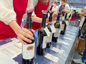 イベントでは、武蔵ワイナリーのいろいろなワインを楽しめる