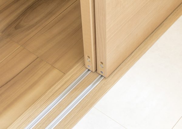 段差のない床面の例