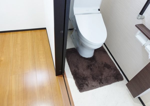 段差のない床面の例