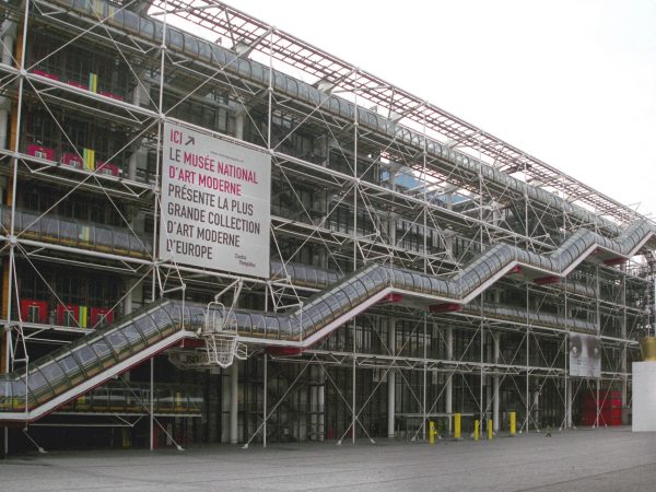 ポンピドゥ・センター、レンゾ･ピアノ+リチャード･ロジャース　1977年
