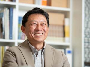 日本電磁波協会の土田さん。電磁波の正しい知識を広めるため、研究、啓蒙、電磁波測定士の育成に取り組んでいる