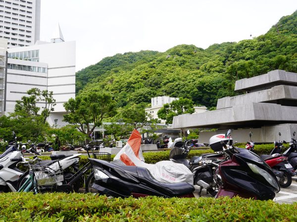 JR新神戸駅から見た駅前広場の様子