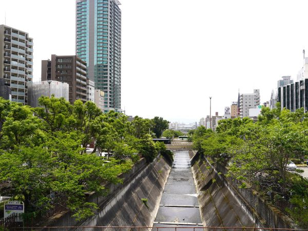 JR新神戸駅から見た駅前広場の様子