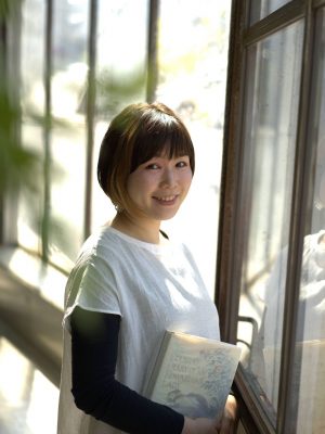 大学・大学院では建築を学び、東京では建築・不動産のプロデュース会社を始め、出版、着物・伝統工芸など各種ディレクション業を経験してきた谷口千春氏