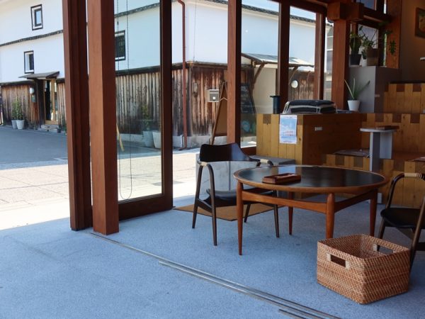 客室からは海が一望でき、それだけで癒される