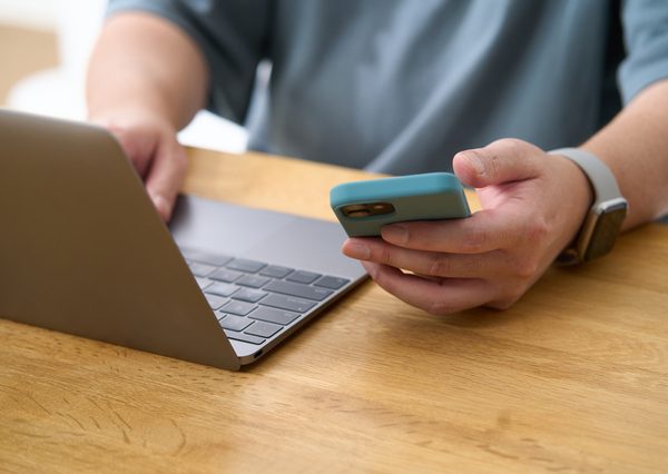 住宅支援機構は、ホームページにて住宅ローンの不正利用について
「また、たとえお客さまが手続を事業者任せにしていたとしても、虚偽の内容で融資を受けることは犯罪（詐欺罪）であり、お客さま自身が責任を問われることになります。」と記載している<br>
出典：【フラット３５】の不正利用に巻き込まれないために<br>
https://www.flat35.com/guide/caution/index.html