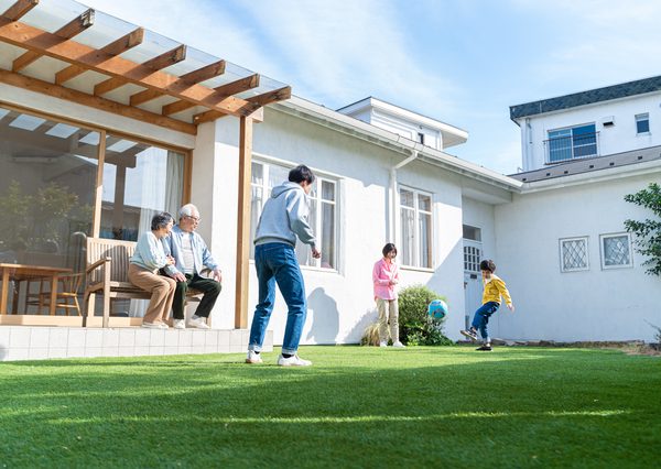 団体信用生命保険と現在加入中の生命保険の重複部分を見直し、保険料の削減を図る