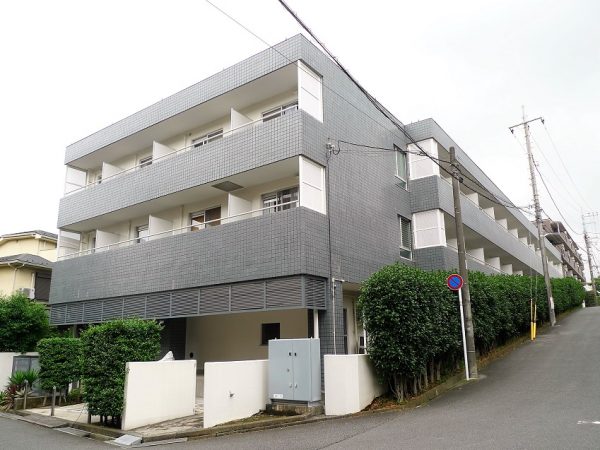 「ネイバーズ鷺沼」の外観