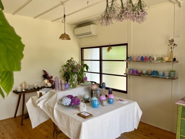 「harucandle」を運営するキャンドル作家の川野晴子さん