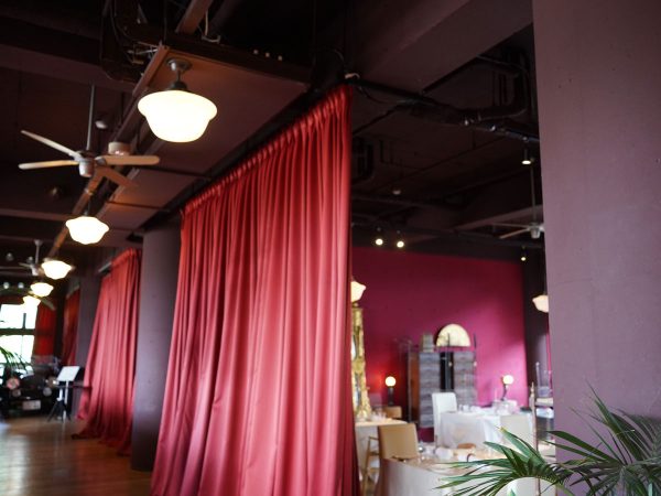 リノベーション前の「野島小学校」。建物はほぼそのまま活用され、各所に小学校の面影が残る。写真提供：パソナグループ