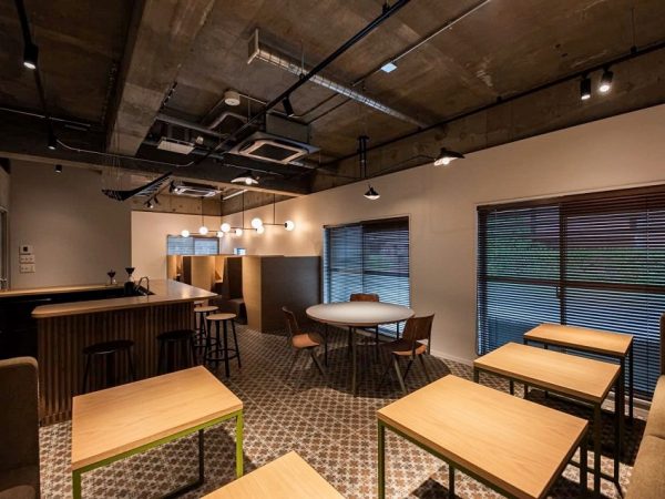 共用ラウンジ「Concentrate＆Coffee breakは、集中して仕事に取り組める雰囲気</BR>
写真提供：グローバルエージェンツ
