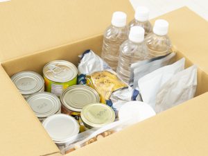 マンションの防災対策を確認しつつ、自身でも水や食料などの備蓄はしておきたい