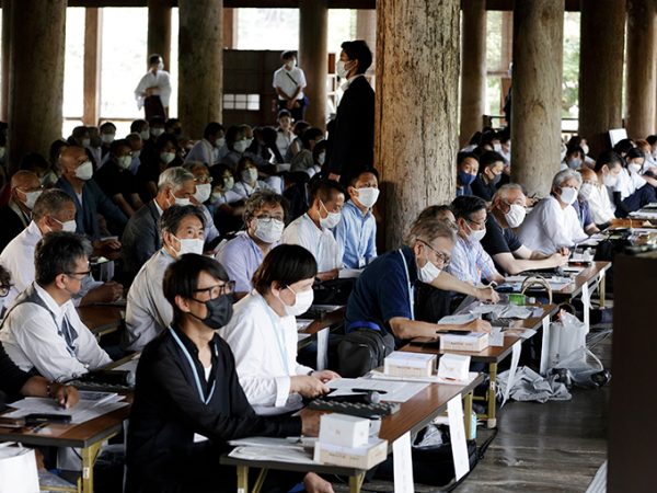 4班のフォリー「源」。傾斜のきつい階段でも、思わずフォリーのある上段部まで上りたくなる造り