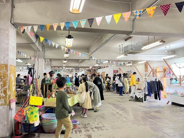 キタカガヤフリーの会場、クリエイティブセンター大阪（CCO）。ドック（船渠）などの名村造船所の遺構はそのまま生かされている。敷地面積は約4万平米。日本ではほかに類を見ない造船所跡地を活用した広大なアートスペースである