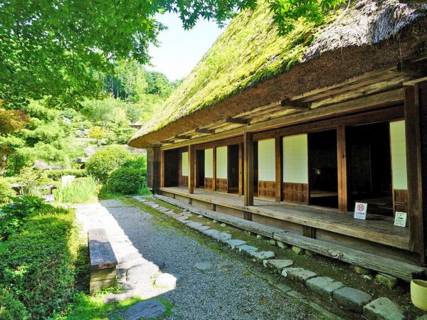 ▲国の重要文化財『旧大戸家住宅』には、天保4（1833）年から弘化3（1846）年まで約13年をかけて建造されたという棟札が残されている。大戸家は平家の落ち武者（平経盛）がルーツとされていて、衆議院議員・平沢勝栄氏の生家でもある