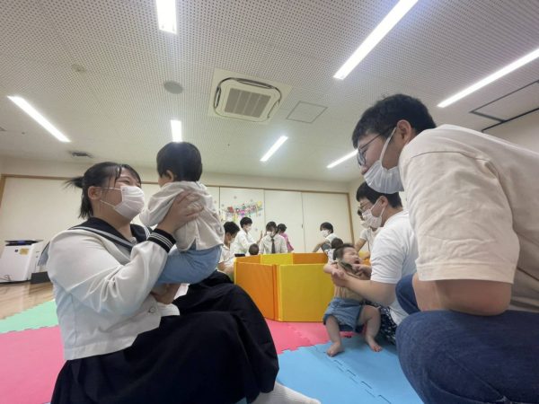 親同士の横のつながりが生まれるという効果も（写真提供:三原市）