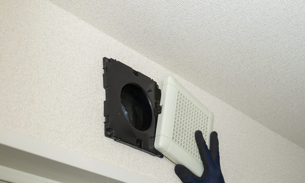 調理油過熱防止装置（温度センサー）が鍋に接触しない状態のまま放置していないだろうか