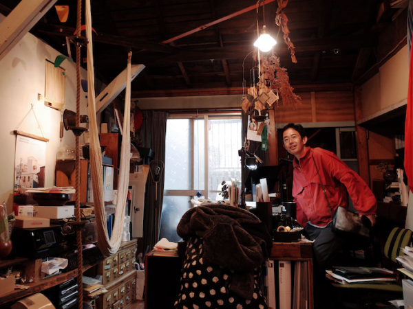 後藤大輝さん（古い長屋を改装した事務所にて）