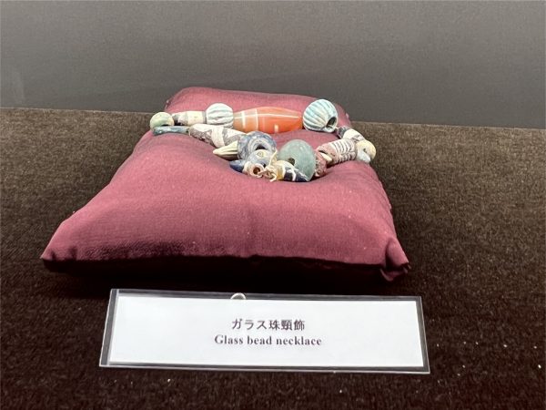 古代のガラス製品