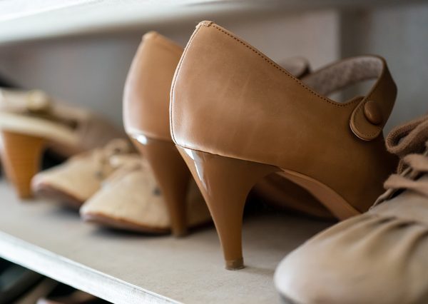 女性のほうが靴の数が2倍ほど多いという結果に