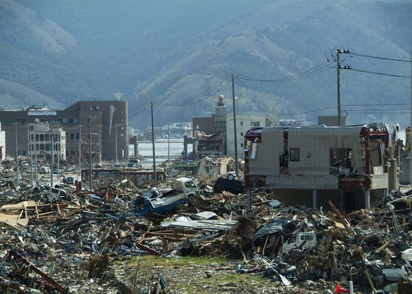 東日本大震災は各地に大きな被害を及ぼした