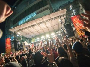 トヨタスタジアムとその周辺を利用した、これまでの豊田市になかったイベントに人が集まった