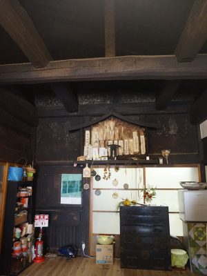 玄関に入った正面に見える梁が魅力的だったそうだ