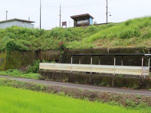砂浜美術館の本拠地となるNPOの事務所最寄駅・土佐くろしお鉄道中村線の浮鞭駅は無人駅
