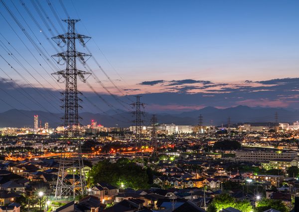 2022年は、資材価格高騰による住宅価格上昇や、日米金利差の拡大による円安傾向が継続した1年であった。2023年も住宅価格の上昇は続くのか、住宅ローン金利はどうなるのか、LIFULL HOME'S総研 中山登志朗氏が2022年の住宅市場を振り返るとともに、2023年を展望する。